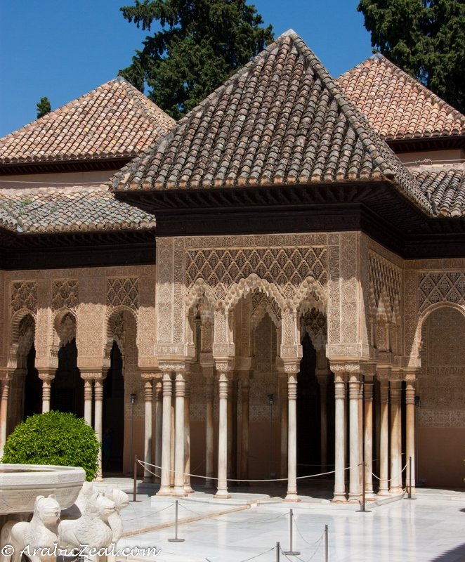 Alhambra, Granada, Lion courtyard & Fountain 