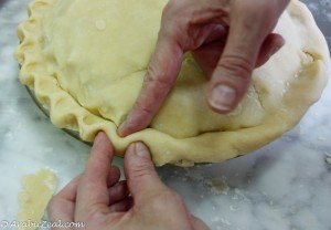 Apple Pie ~ add decorative fluted edges to pie