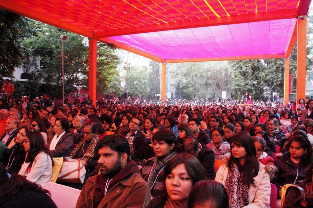 Jaipur Literature Festival  ~ Crowds to see Jhumpa Lahiri